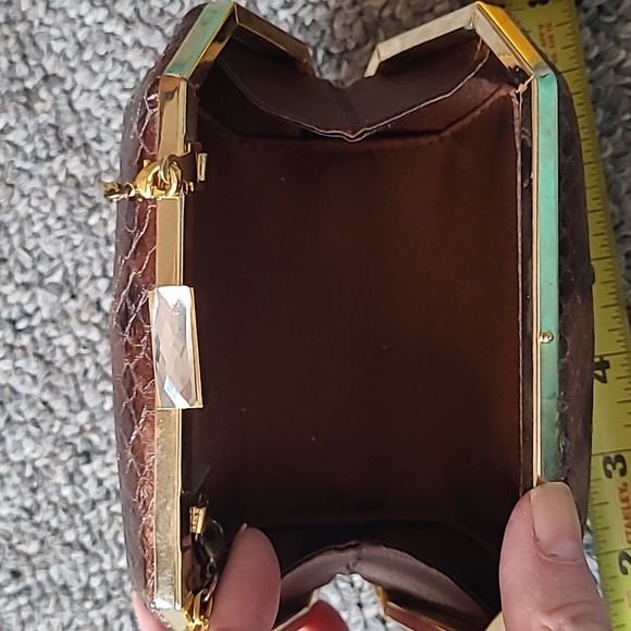 Purse - Picture 3 of 4